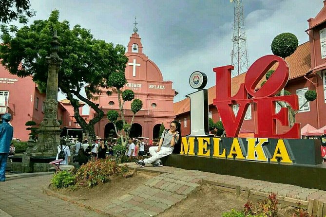 Singapore City To Kuala Lumpur City En-route Malacca Heritage Tour - A road transfer with a useful stop in Melaka