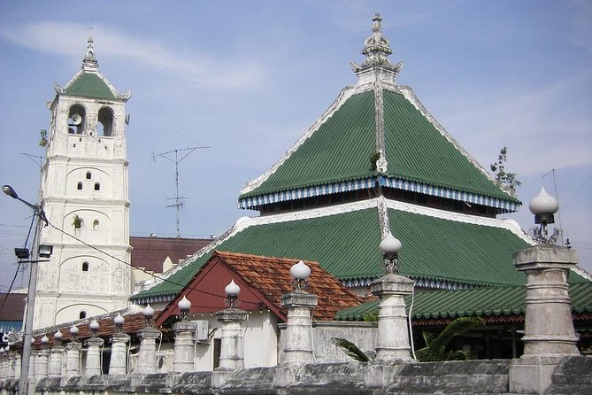 Singapore City To Kuala Lumpur City En-route Malacca Heritage Tour - Singapore pickup and the first practical decision
