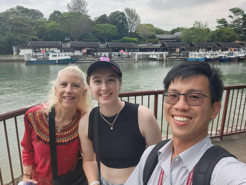Singapore: Customized Private Tours (Car/Bus/Walking) - Seeing the polished city and the older city together