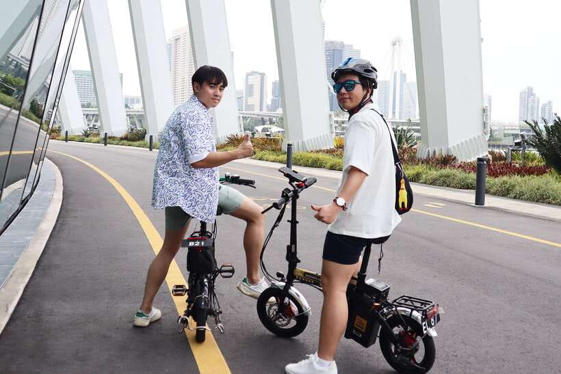 Singapore: Electric Bicycle Experience (Rental and Tour) - Marina Bay Sands, Merlion Park, and Esplanade