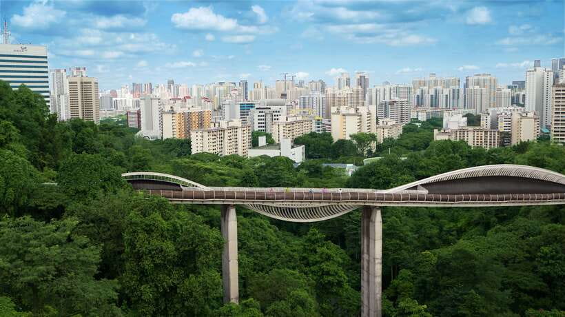 Singapore: Faber Peak Guided Walking Tour with Breakfast - Kaya toast and soft-boiled eggs before the climb