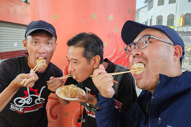 Singapore Food & Bike Tour - Downtown - Lau Pa Sat and the satay tradition