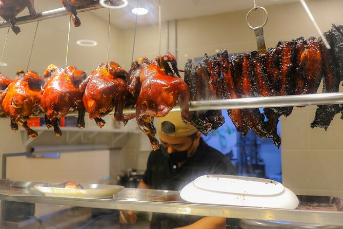Singapore Foodie Experience Guided Tour with 5 dishes Tasting - Timing, comfort, and practical planning