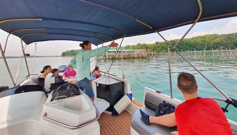 Singapore: Guided Boat Tour and Kelong Fish Farm Visit - A closer look at the kelong way of life