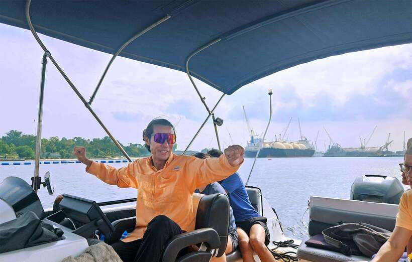 Singapore: Guided Boat Tour and Kelong Fish Farm Visit - Should you book the Singapore kelong tour?