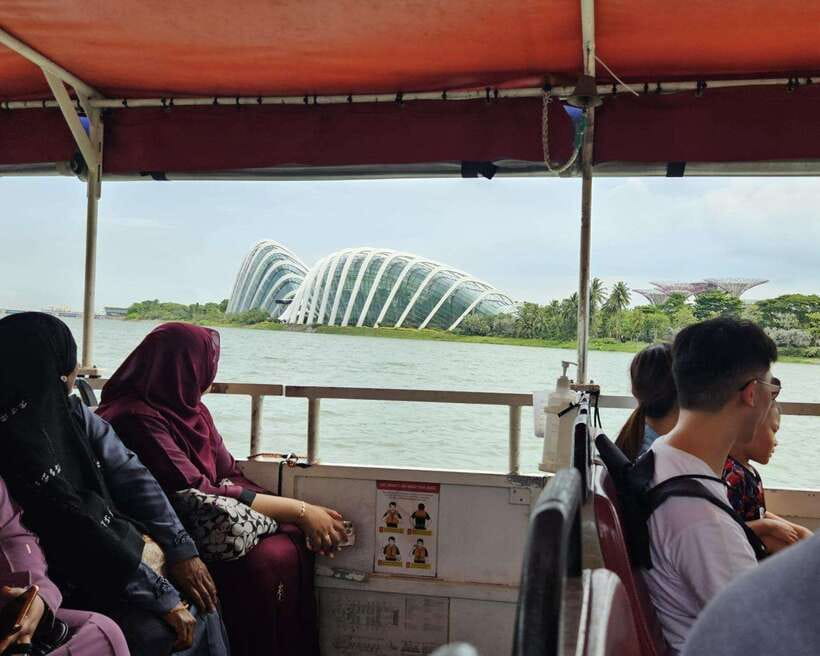 Singapore: Guided City Tour by Amphibious Duck Boat - The return through central Singapore