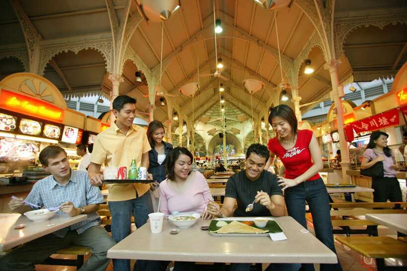 Singapore: Hawker Culture Food Tour and Sightseeing - The MRT ride and the change of pace