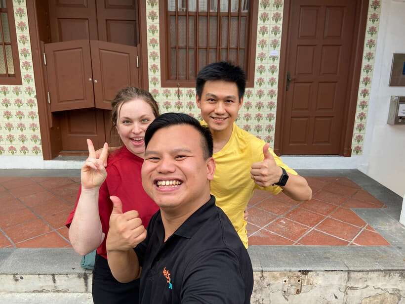Singapore: Highlights and Hidden Gems Private Car Tour - Ethnic quarters, faith, and everyday Singapore