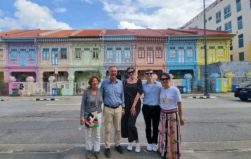 Singapore: Highlights and Hidden Gems Private Car Tour - Gardens, housing, and the planned city