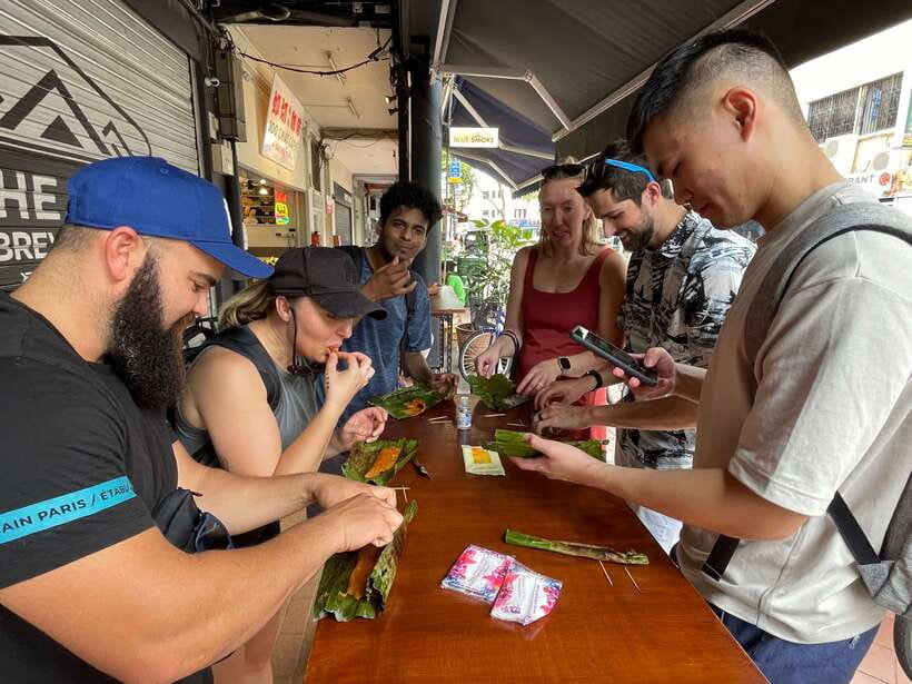 Singapore: Katong Local Food and City Highlights Tour - Why Katong makes such a good food-tour setting
