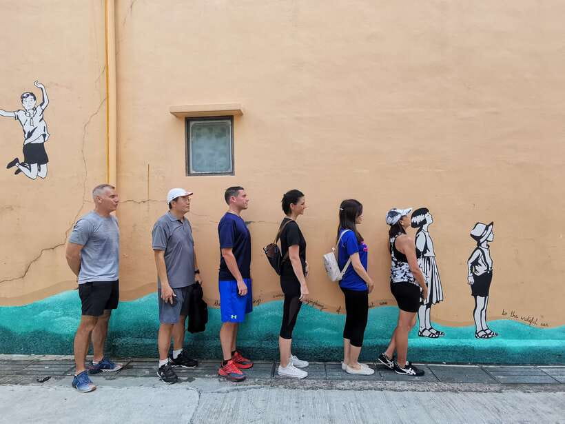 Singapore: Katong Local Food and City Highlights Tour - A three-hour walk at a comfortable pace