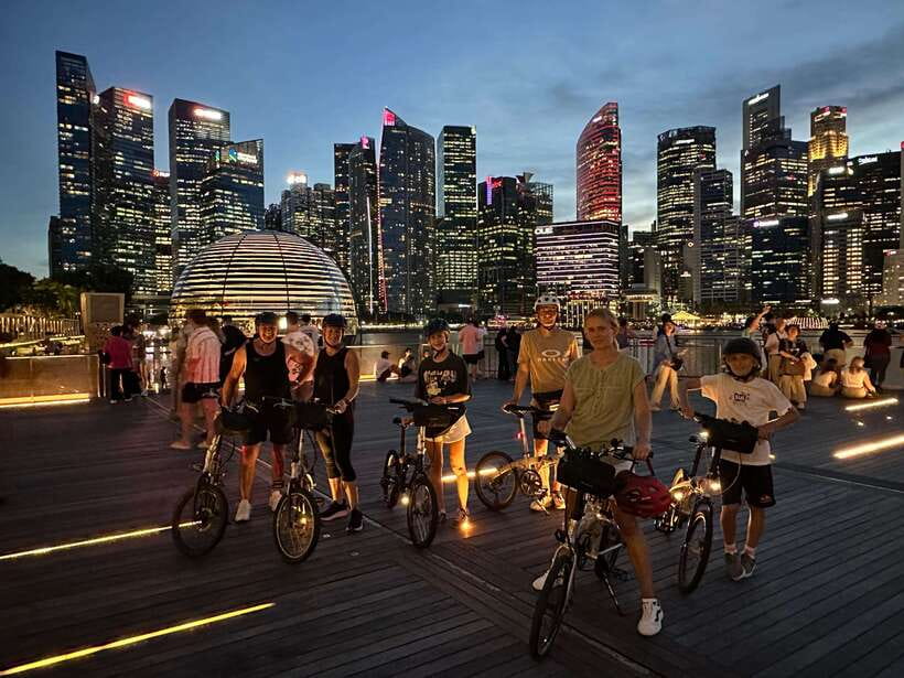 Singapore: Light to Night Bike Tour - Key points to know before you book