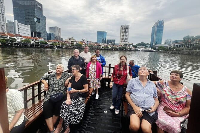 Singapore light to night : River Cruise & 02 Stunning Light Shows - Starting on the Singapore River