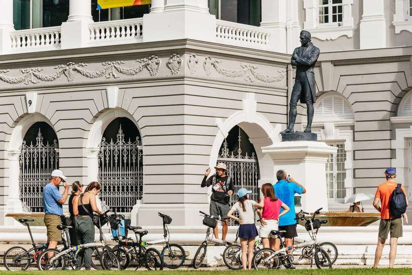 Singapore: Lion City Highlights Bike Tour - Starting at Nicoll Highway and finding your bearings