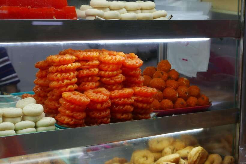 Singapore: Little India, Tekka Centre and Food Tastings Tour - Who should book this Little India walk