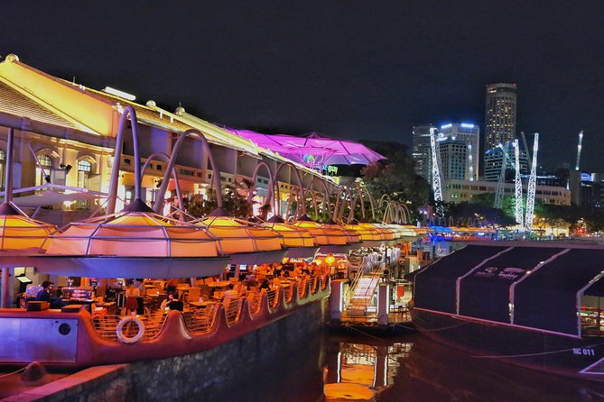 Singapore Night Tour with a Local: Private & 100% Personalized - Riverside streets and Singapore after work