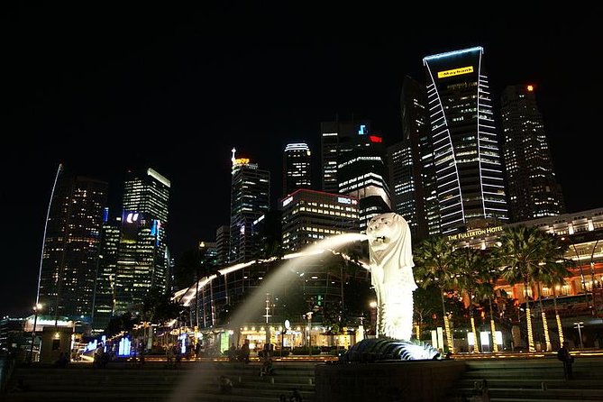 Singapore Nightlife: Street Food, Night Views and Drinks - A Speakeasy Near Raffles Place