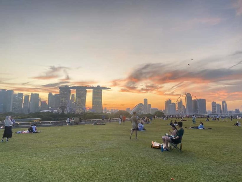Singapore: Private Customized Tour with transportation - A local guide with family roots in Singapore