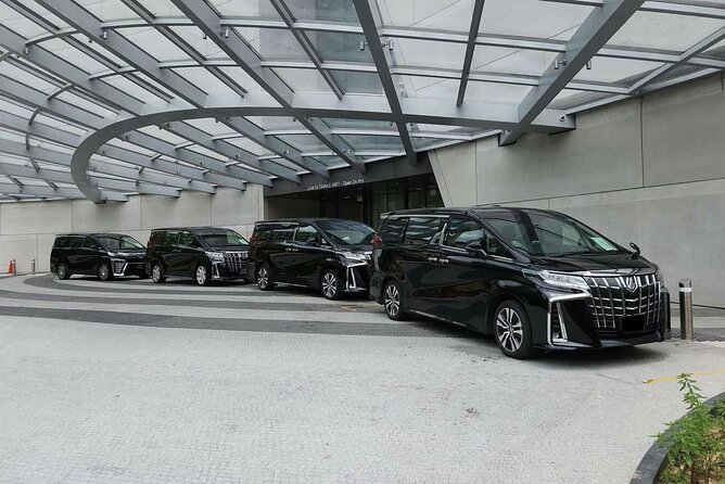 Singapore: Private Downtown/Sentosa → Airport/Seaport - The drive to Changi Airport or the seaport