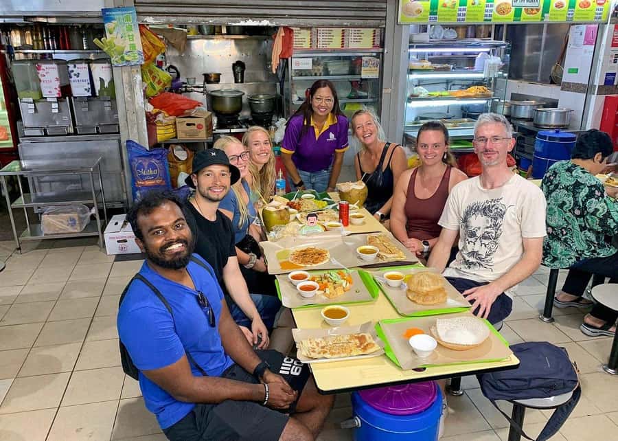 Singapore: Private Food & Heritage Walking Tour - Starting at Chinatown MRT Station