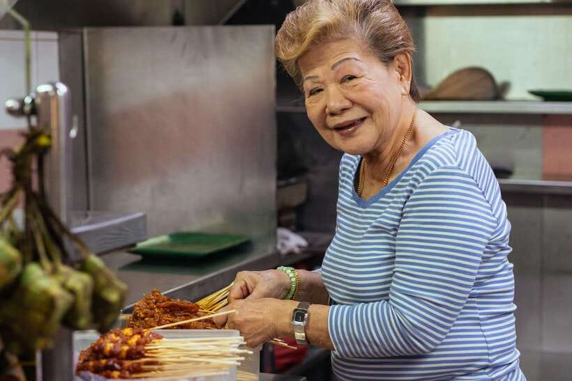Singapore: Private Food Tour – 10 Tastings with Locals - Why this food tour works as a first look at Singapore