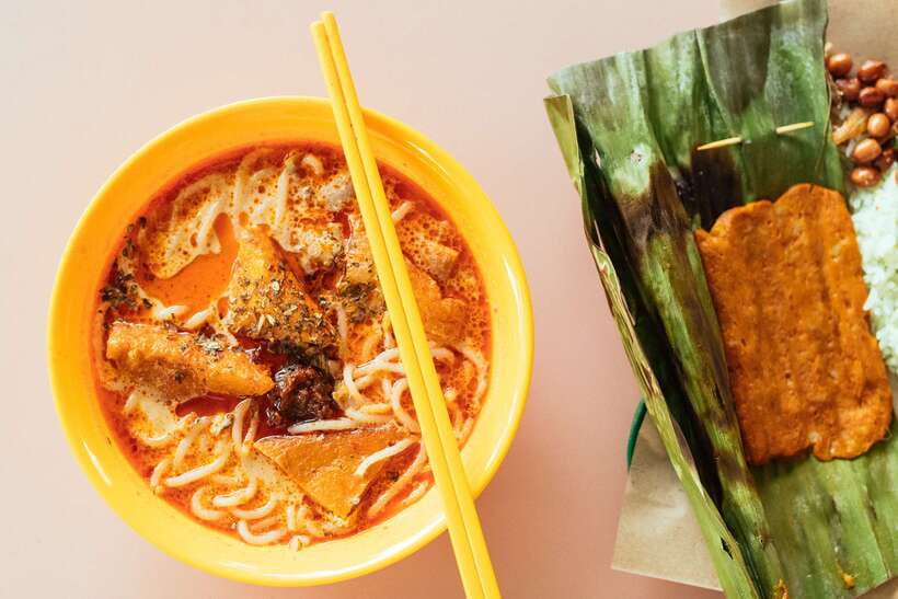 Singapore: Private Food Tour – 10 Tastings with Locals - Kampong Glam and Sultan Mosque: starting with Malay and Arab influences