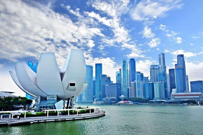 Singapore: Private Walking Tour with a Local - Why a local walk can make Singapore easier
