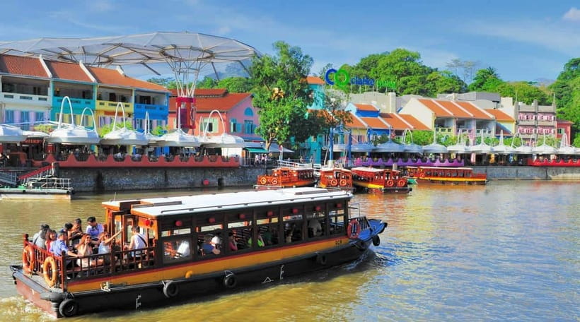 Singapore: River Cruise and Merlion Park Guided Tour - Singapore after dark: what this tour is really selling