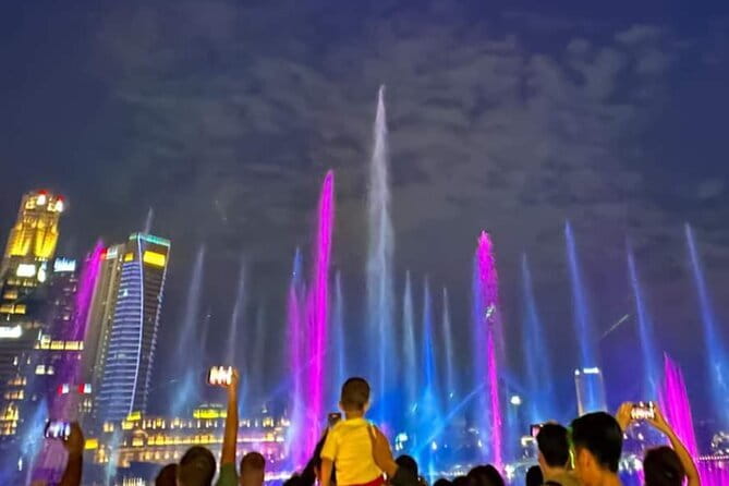 Singapore River Cruise, Light Shows and Twilight Tour - Lau Pa Sat gives the night a local-food finish