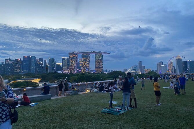 Singapore River Cruise with 2 Shows (4 hours) - Clarke Quay and the 40-Minute River Cruise