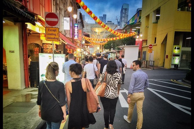 Singapore's Chinatown "Off The Beaten Track" Foodie Tour - Dessert with shaved ice and Southeast Asian fruit