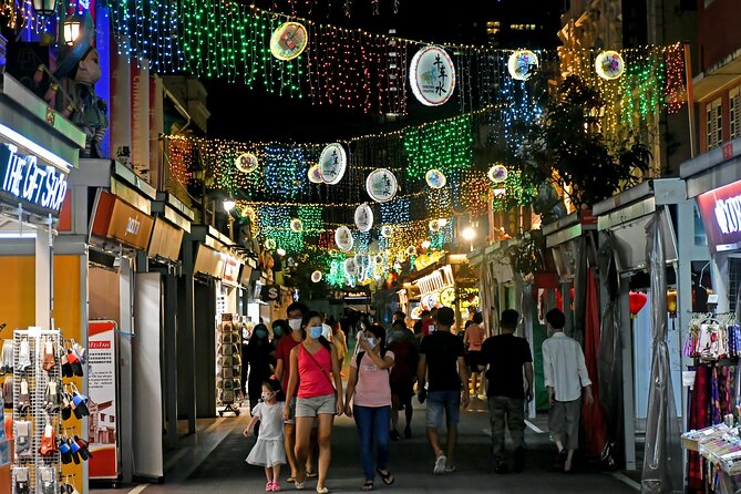 Singapore’s Hidden Treasures: A Cultural Private Tour - Chinatown, where the tour becomes more local