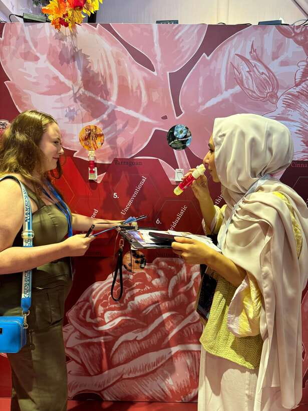 Singapore: Scent Crafting Workshop with Rainforest Orchids - A Singapore souvenir you make yourself