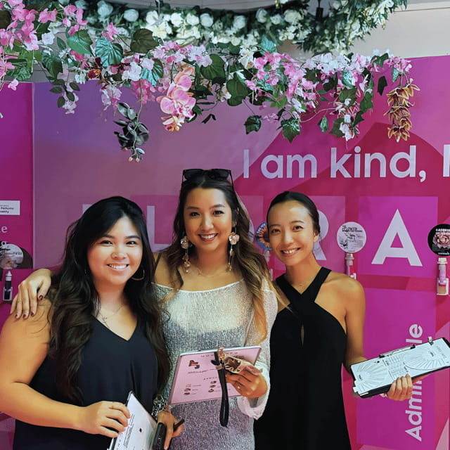 Singapore: Scent Crafting Workshop with Rainforest Orchids - Languages and the level of guidance
