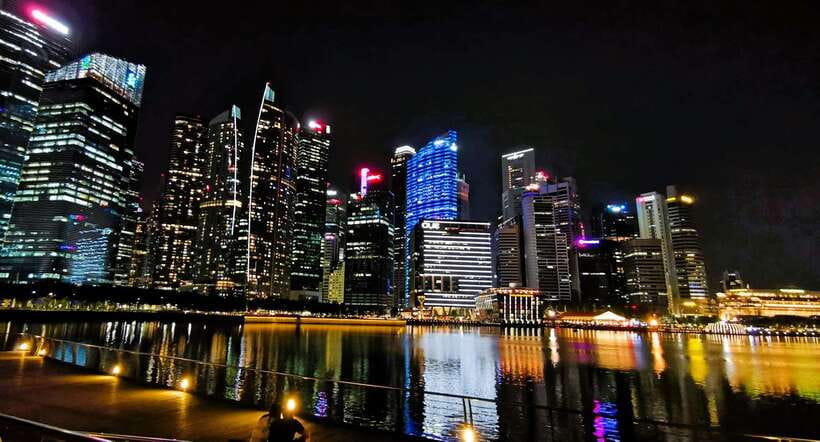 Singapore: Sunset City Tour by Kick Scooter - Gardens by the Bay and Garden Rhapsody