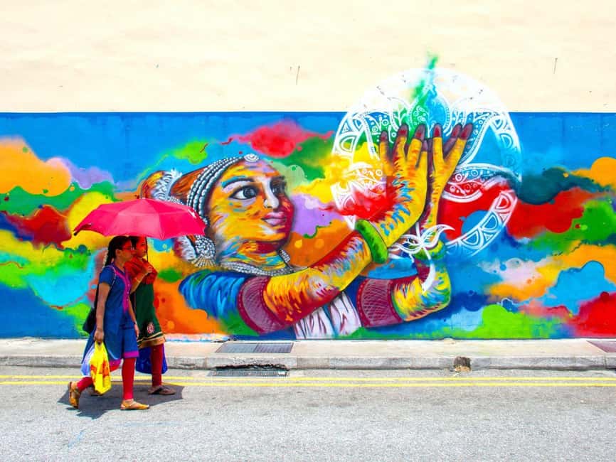 Singapore: Temples, Chinatown and Little India Private Tour - Why these three districts reveal Singapore so well