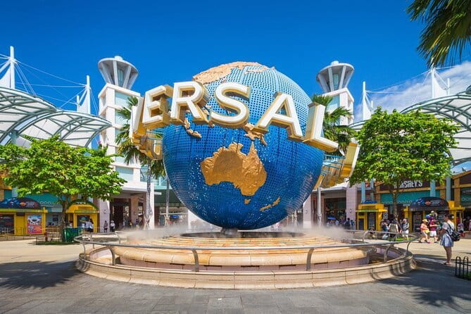 Singapore Universal Studios Tickets with Options - Shows and street entertainment are worth scheduling