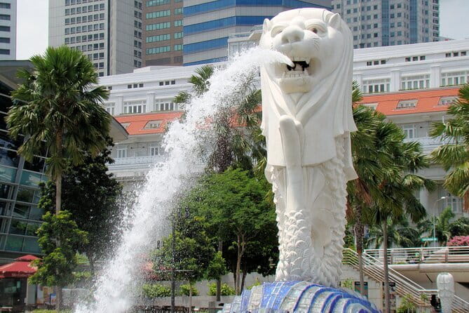 Small Group Singapore Morning City Tour with Gardens By The Bay - Why this three-hour route works