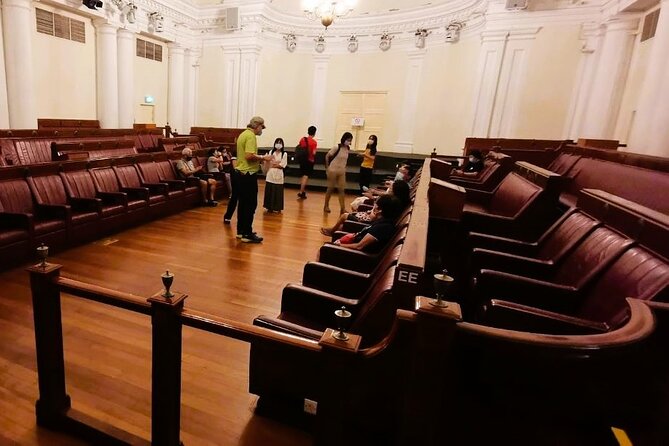 Splendour of Colonial Singapore Walking Tour with Lunch - The Arts House and the former Parliament