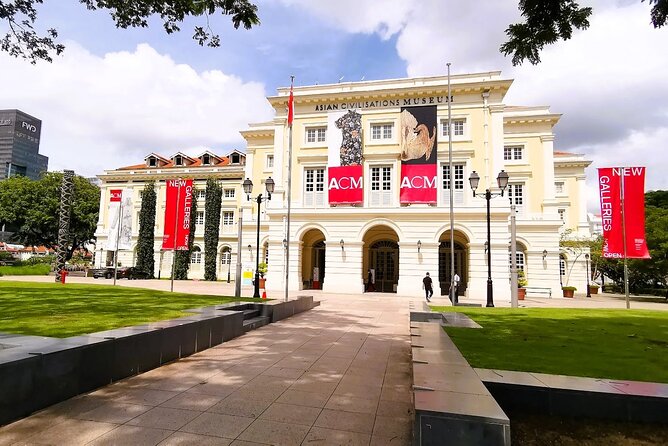Splendour of Colonial Singapore Walking Tour with Lunch - The Fullerton Hotel and Singapore’s riverfront story