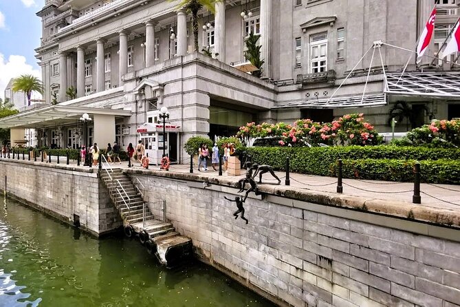 Splendour of Colonial Singapore Walking Tour with Lunch - Boat Quay lunch beside the Singapore River