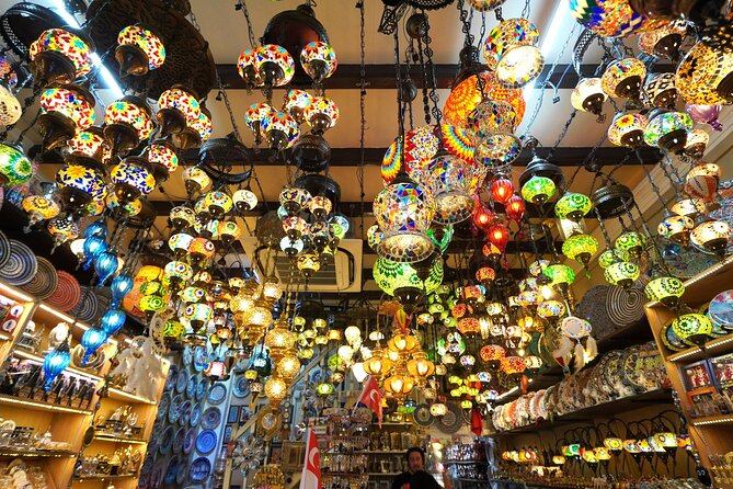 Thread of Faith and Fabric: Singapore Kampong Glam Walking Tour - Why Kampong Glam works so well on foot