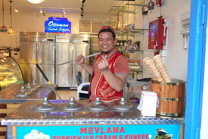 Thread of Faith and Fabric: Singapore Kampong Glam Walking Tour - Murals, Haji Lane, and the newer Kampong Glam
