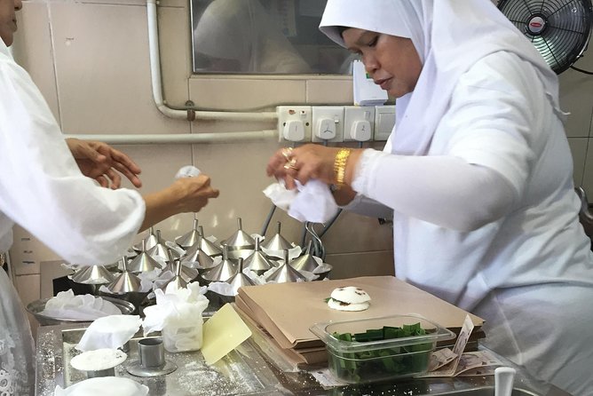 Ultimate Food Journey - Making your own popiah