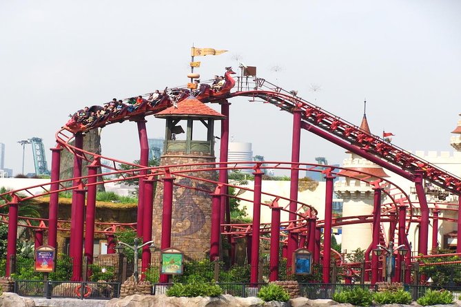 Universal Studios Singapore + Roundtrip Transfers - Transformers 3D and family-friendly attractions