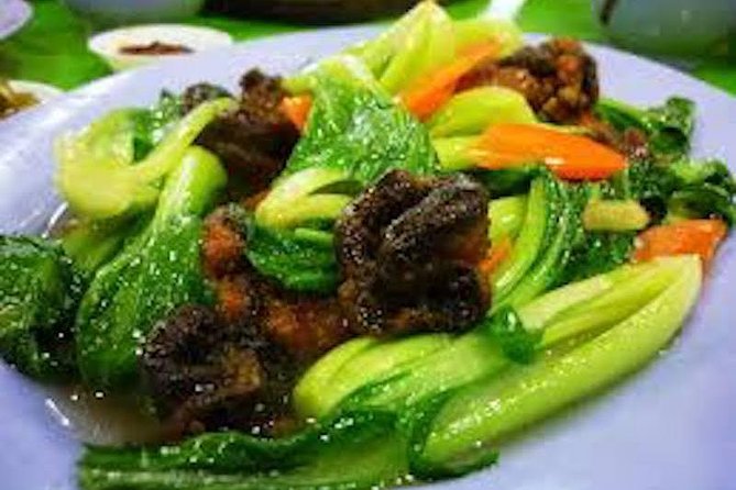 Vegetarian Culinary Adventure in Singapore - Shopping for spices, dried goods, and fruit